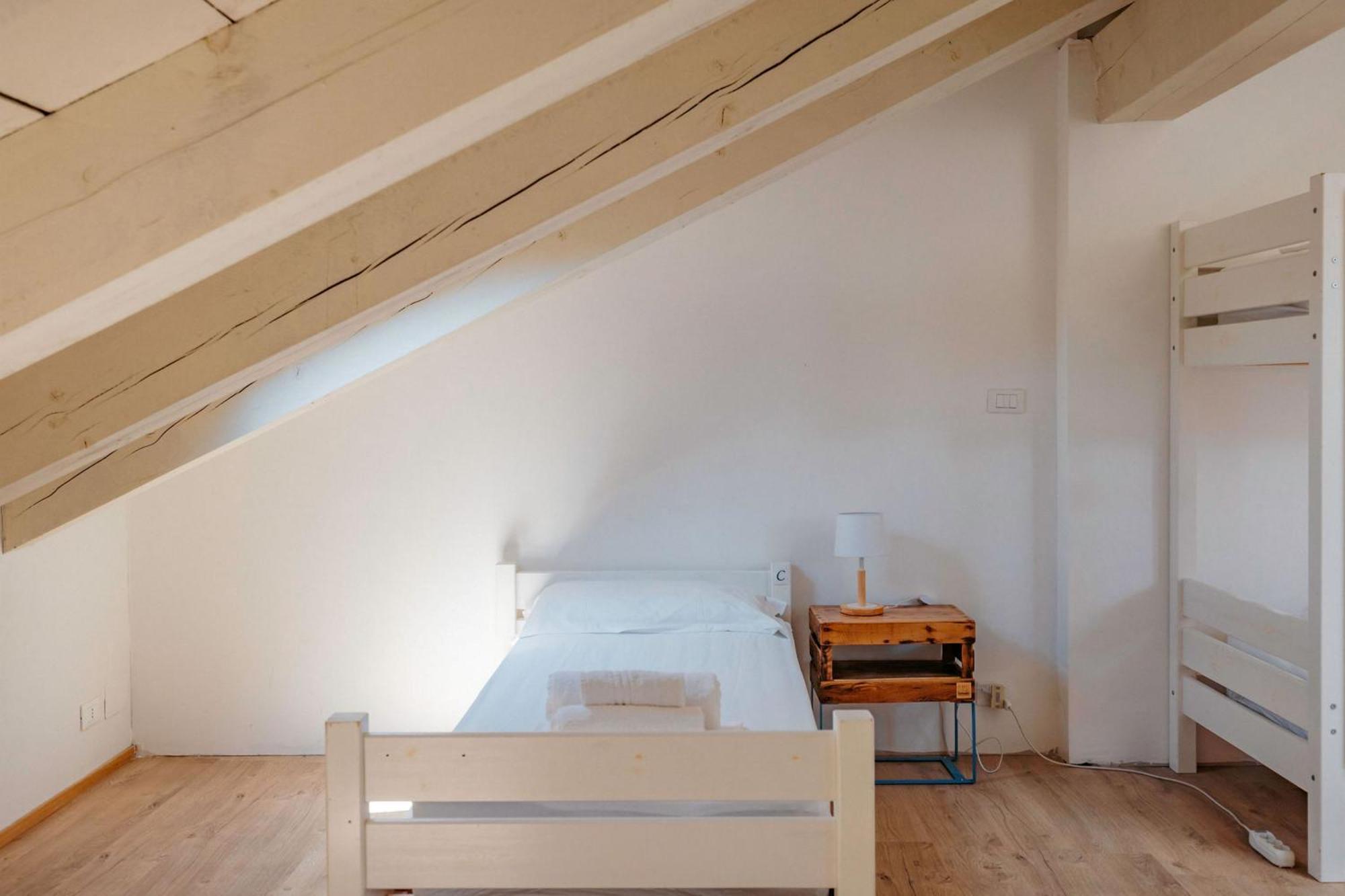 5-Bed Mixed Dormitory Room,1674716725:JPEG