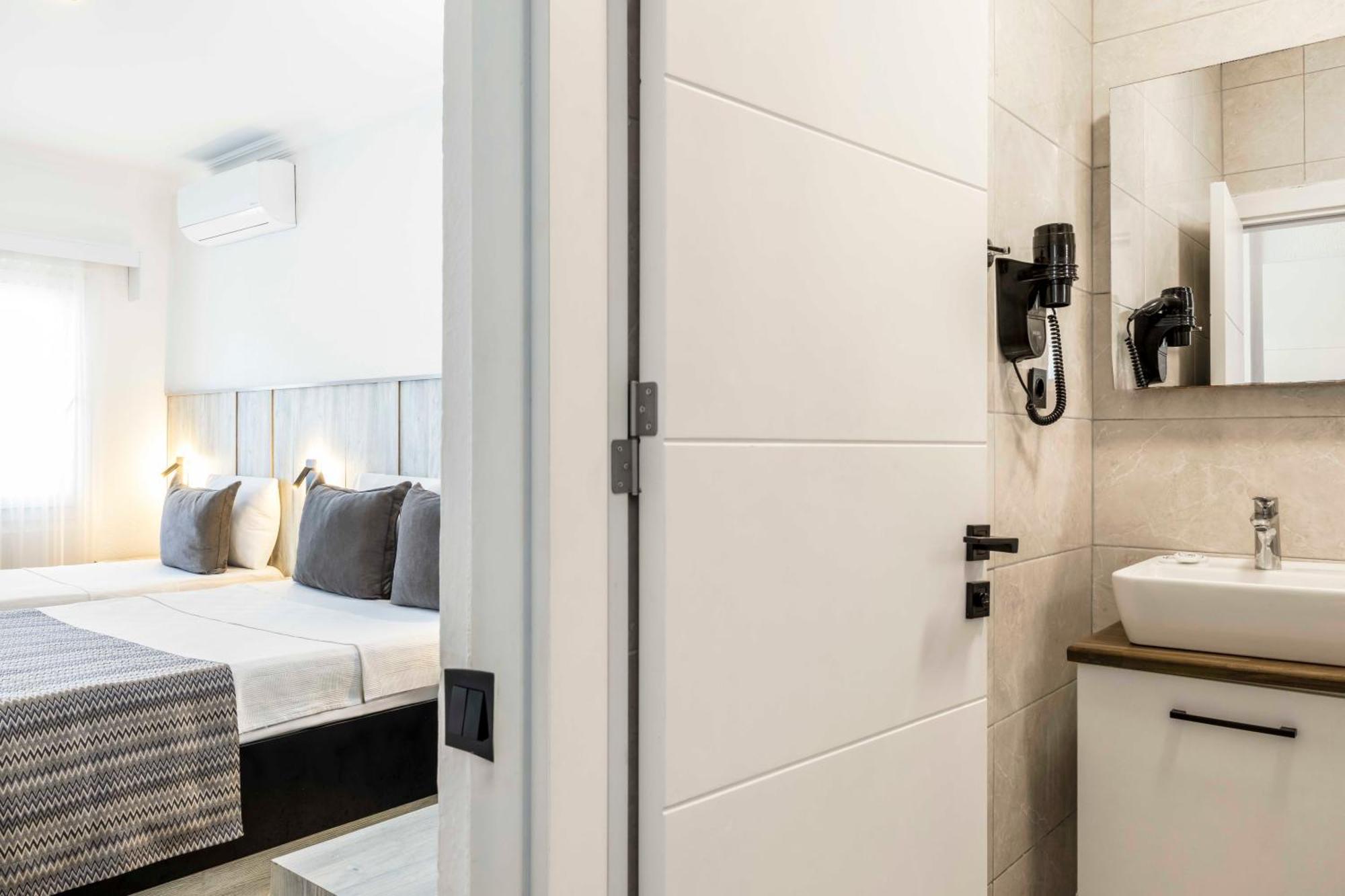 Superior Triple Room Balcony,1676738851:JPEG
