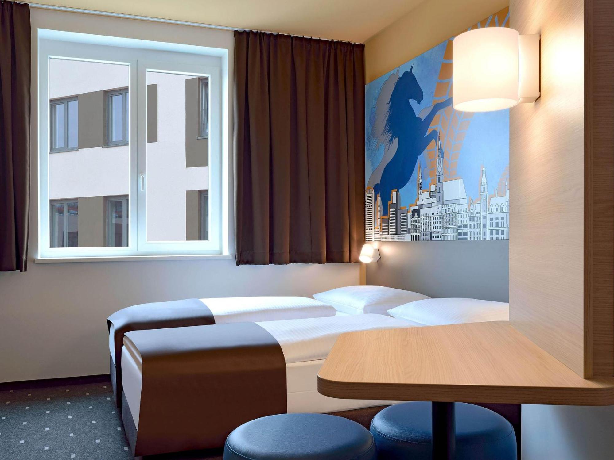 Twin Room,1695796943:JPEG