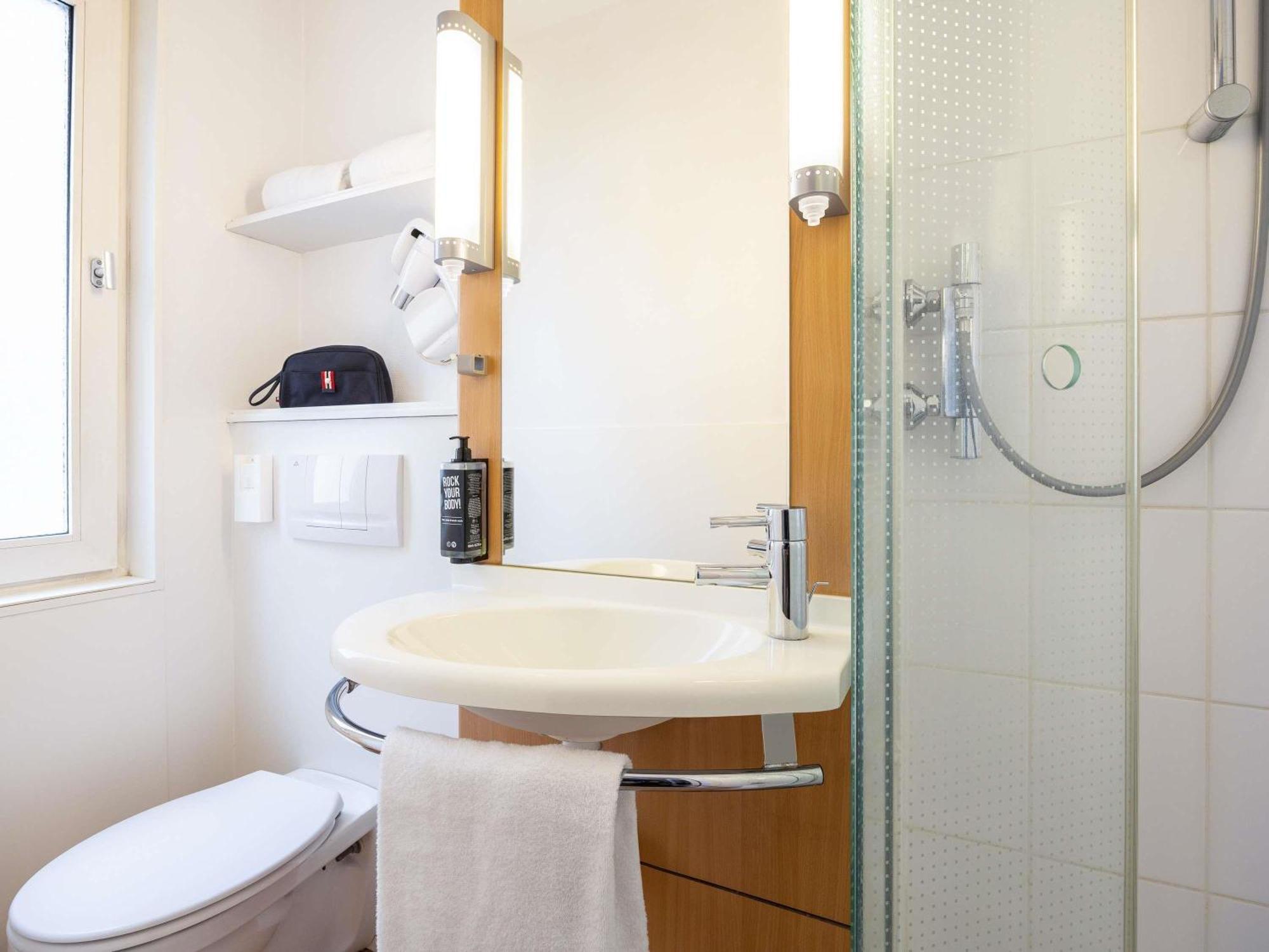 Standard Double Room,1704839814:JPEG