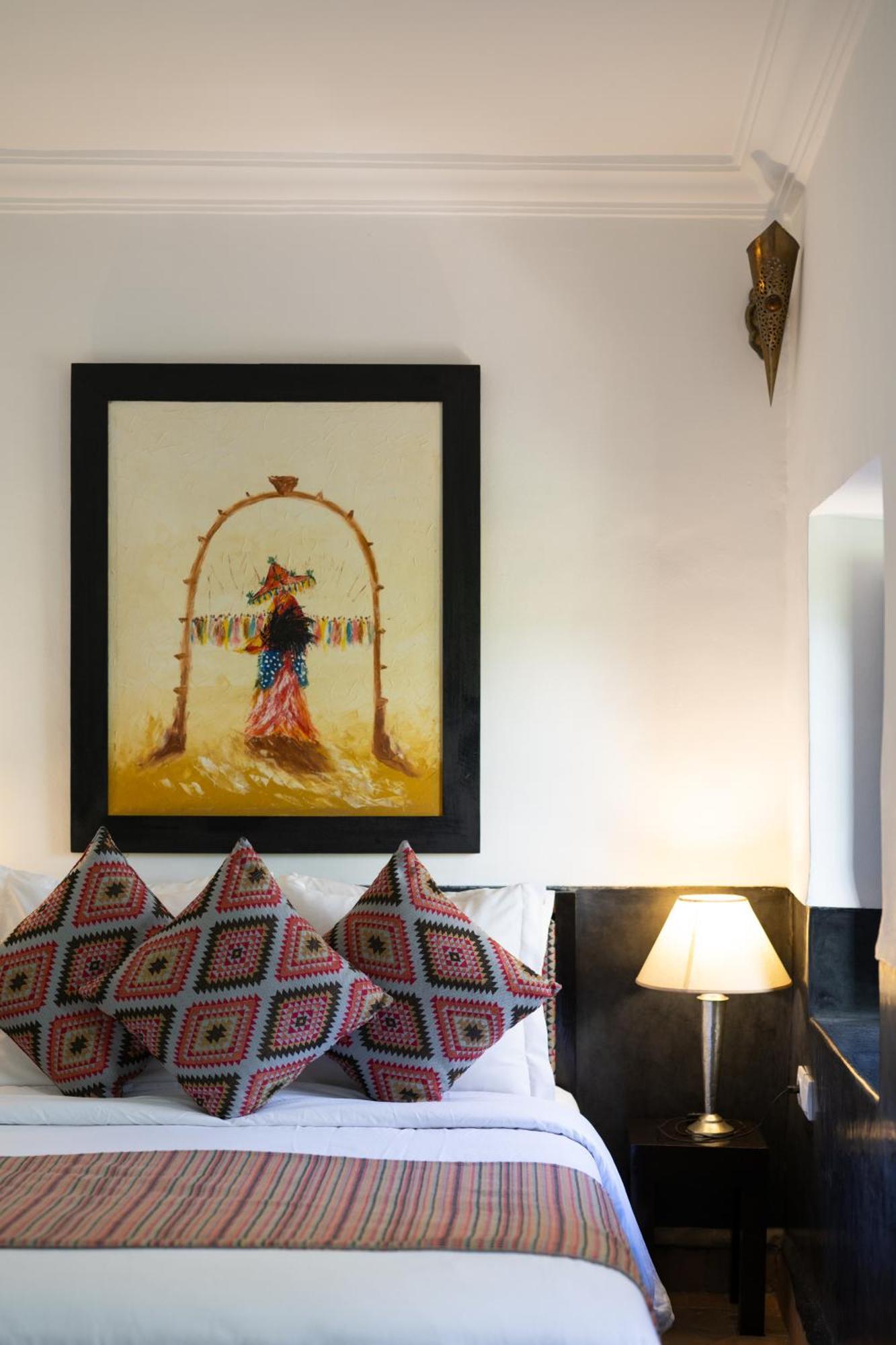 Family Room,1706845516:JPEG