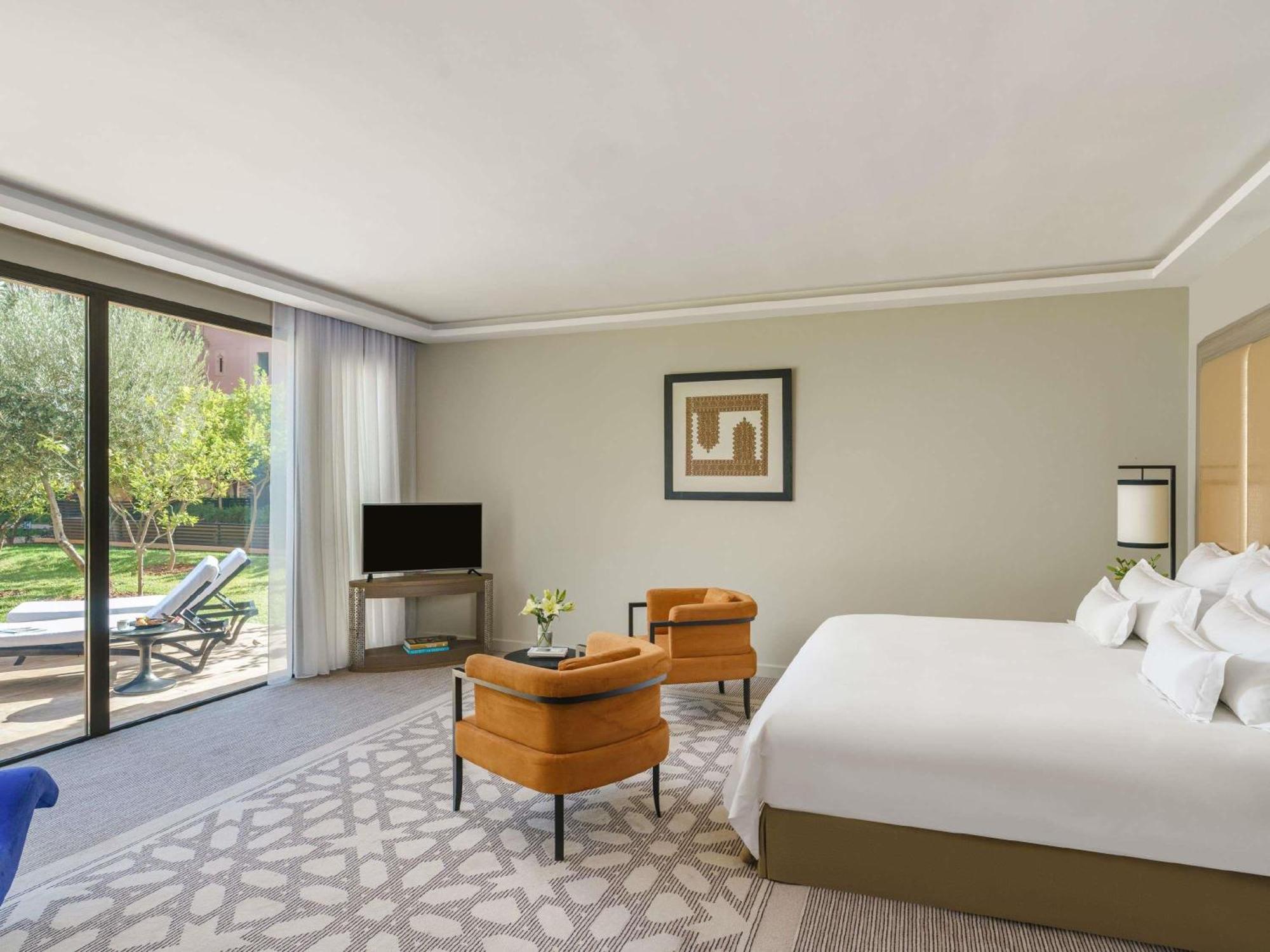 Deluxe Zimmer mit Kingsize-Bett