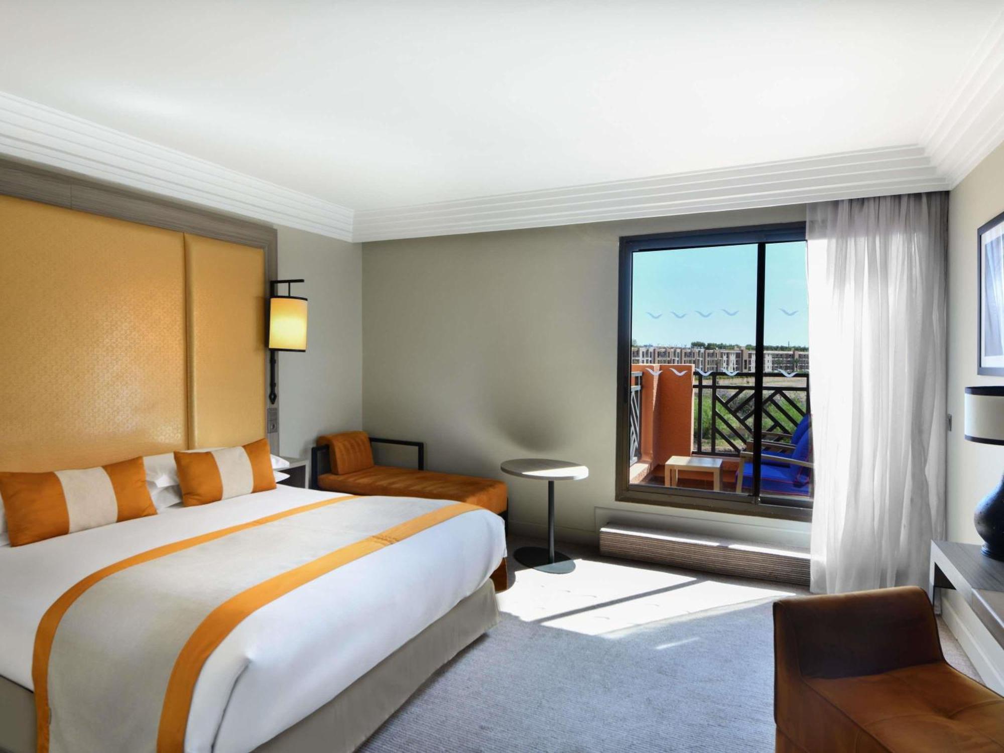 Superior Zimmer mit Kingsize-Bett