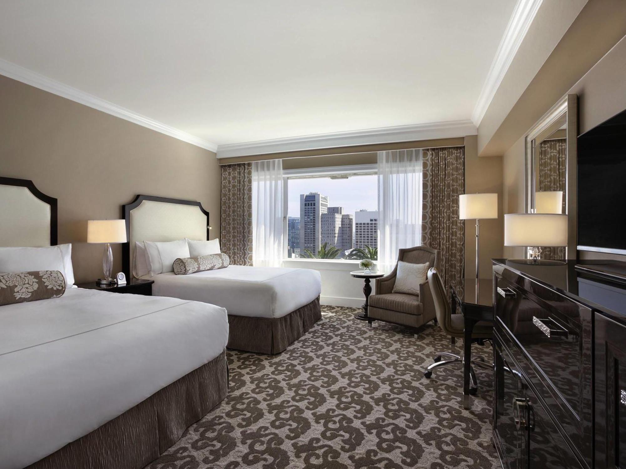 Signature Queen Room with Two Queen Beds and Skyline View,1716991559:JPEG