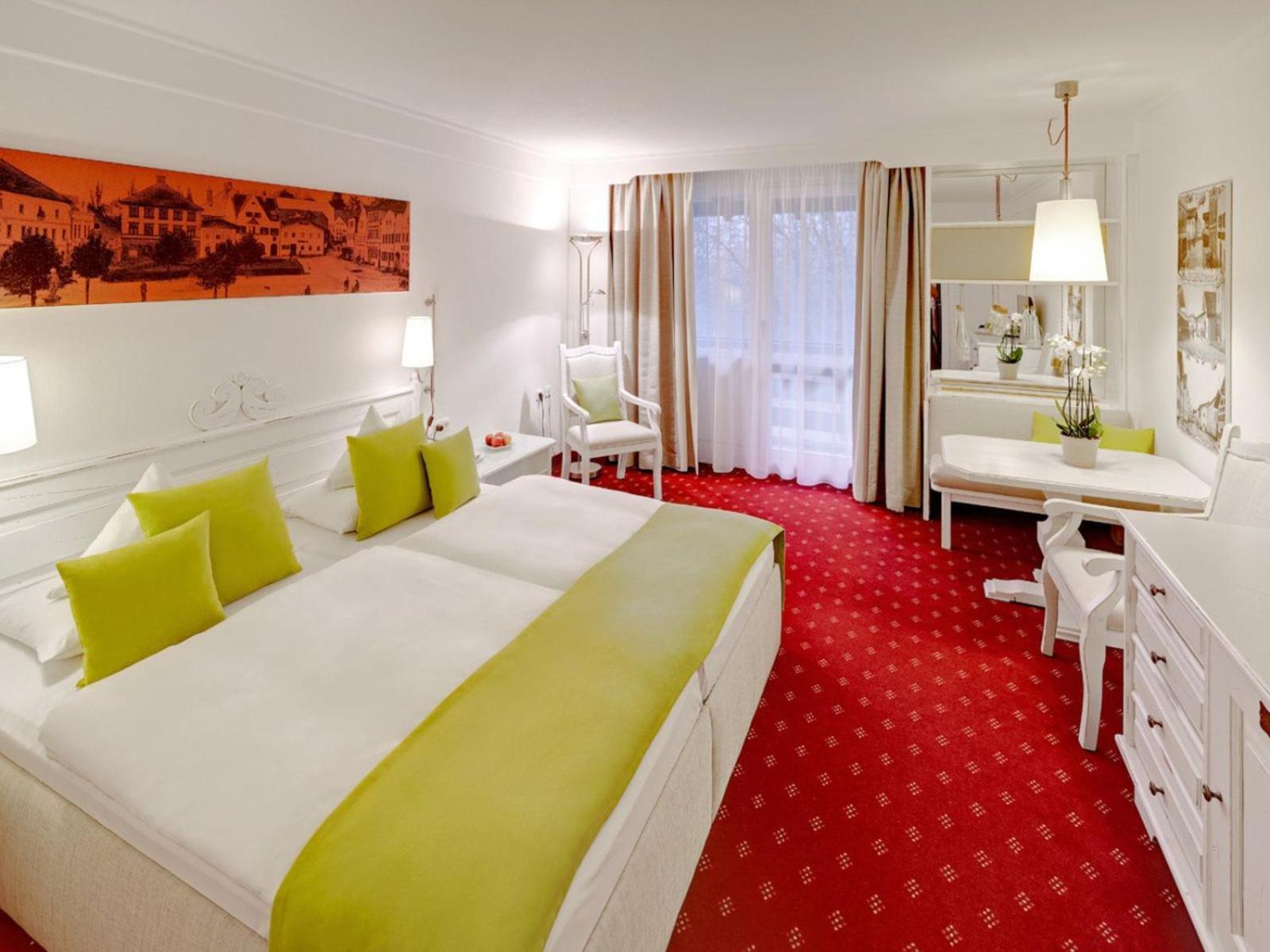 Double Room,1742704744:JPEG