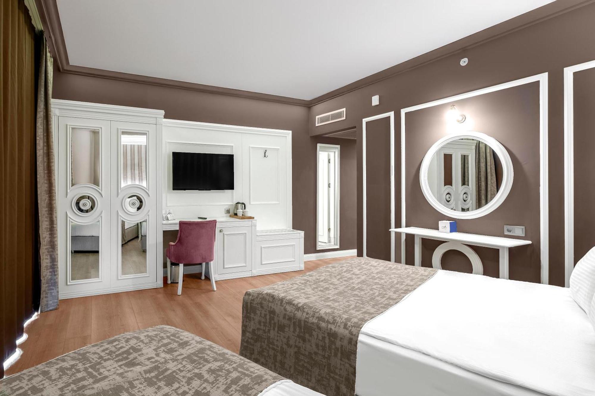 Doppelzimmer mit Balkon (3 Erwachsene)