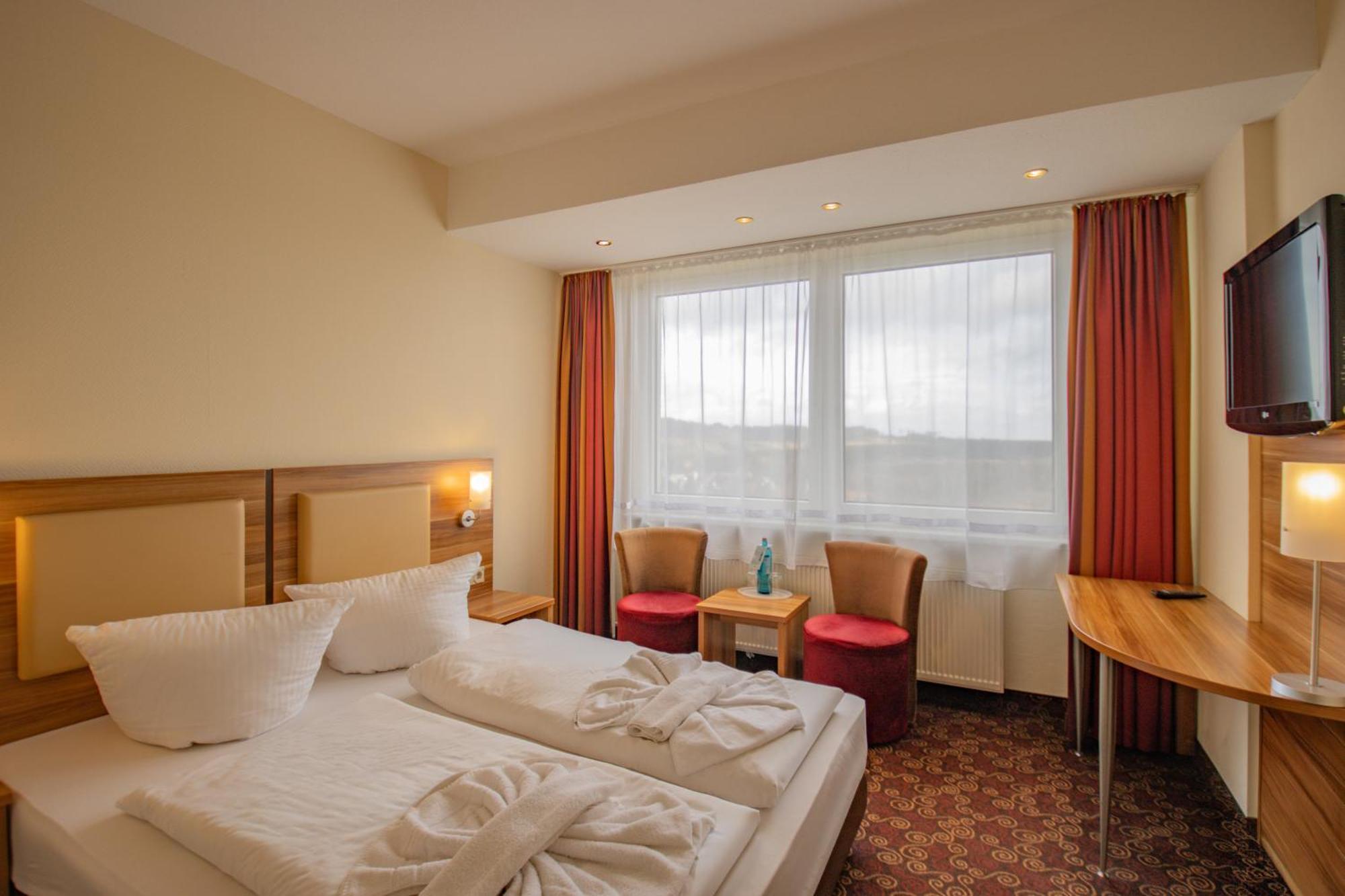 Double Room,1758269991:JPEG