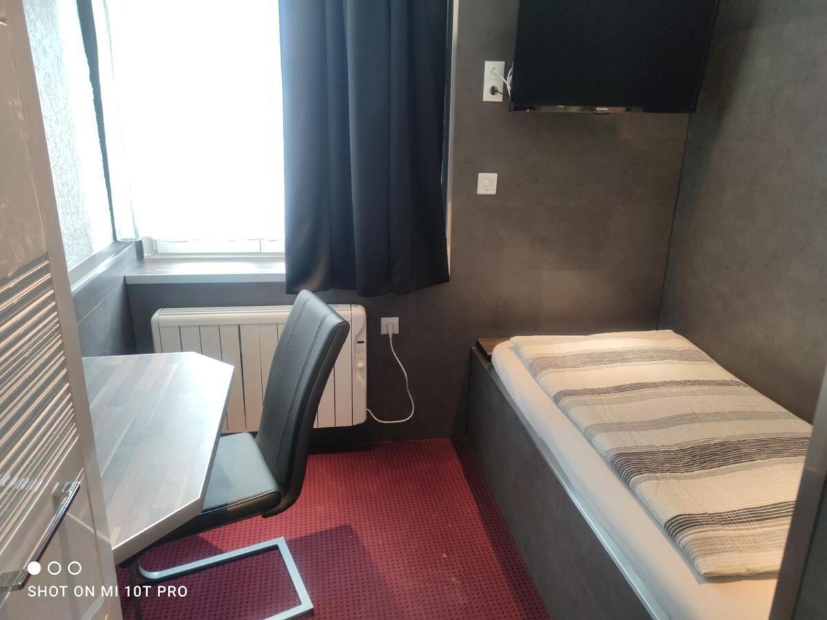 Standard Single Room,1765906201:JPEG