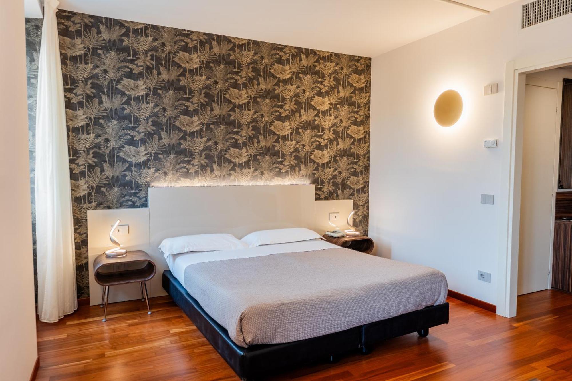 Double or Twin Room Partial Lake View