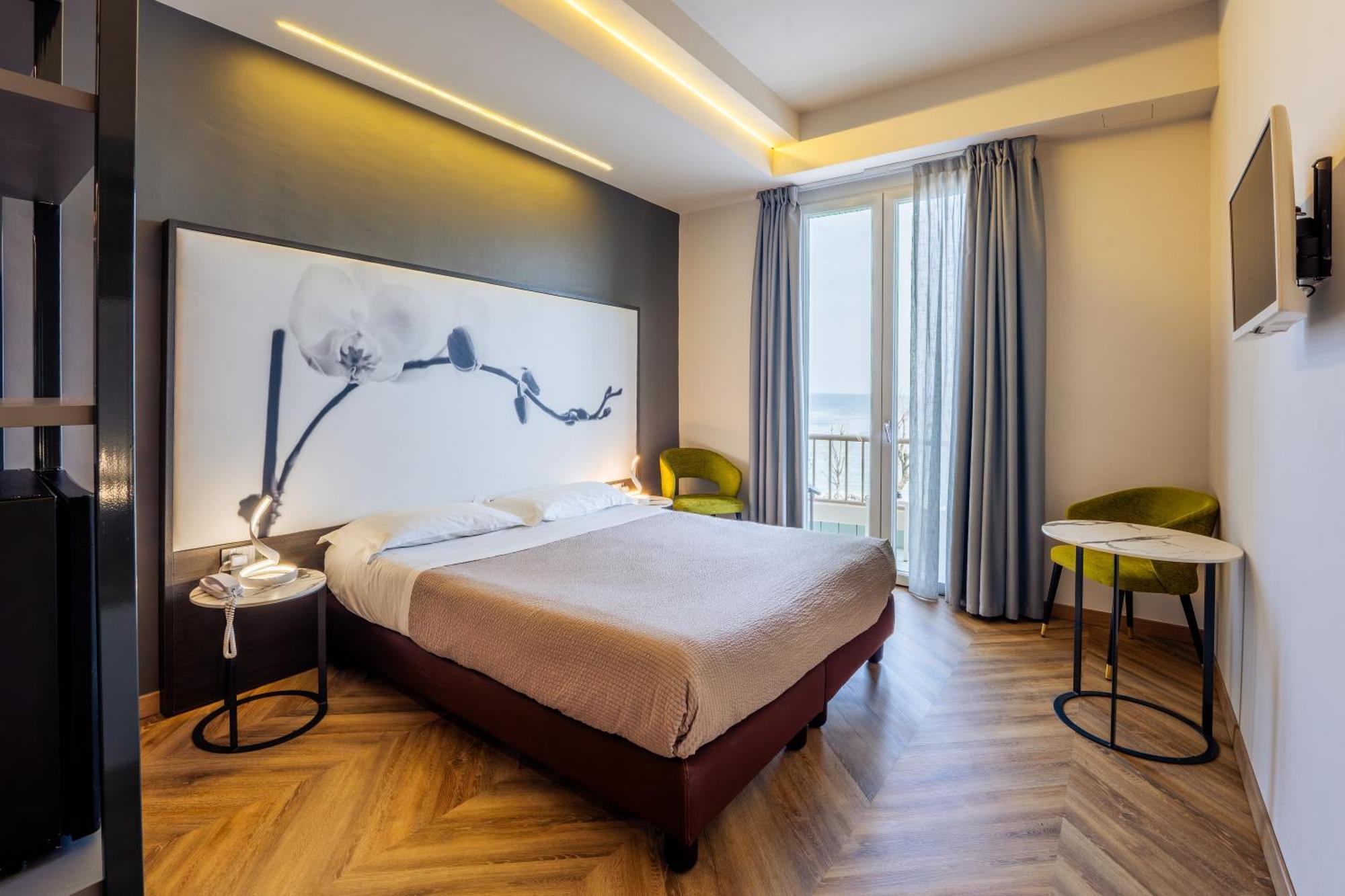 Double Room Lake View Balcony