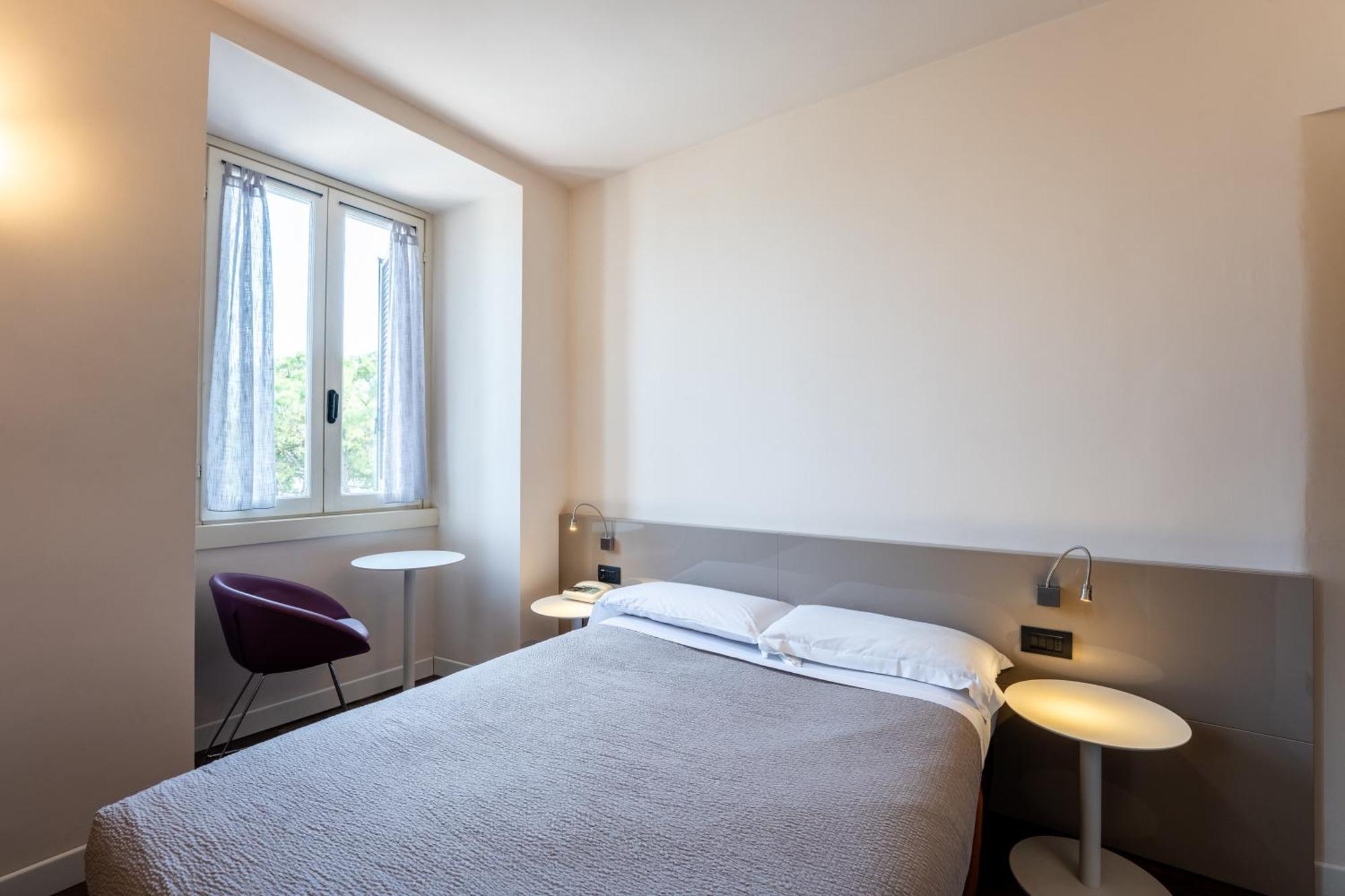 Small Single Room