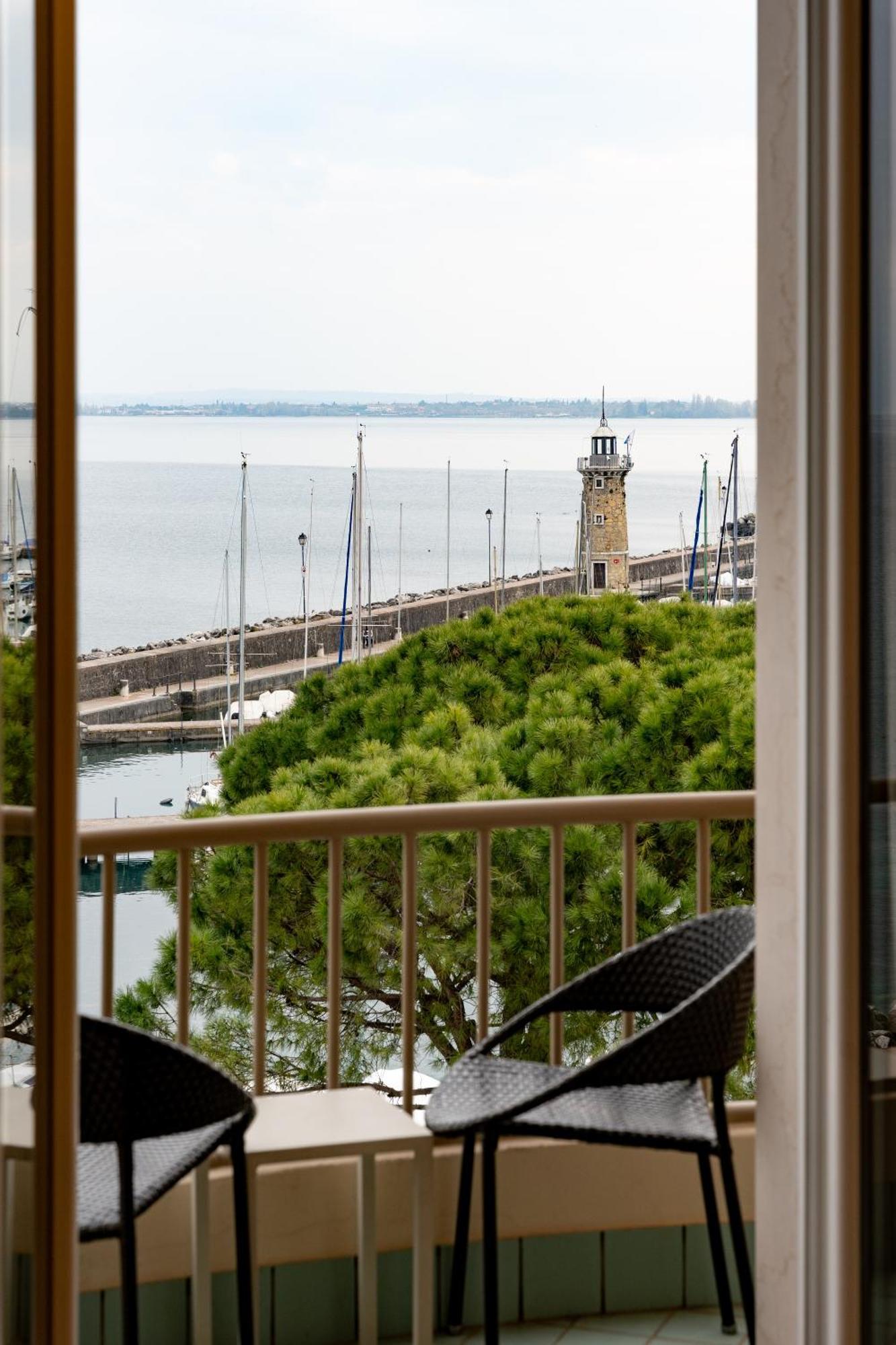 Double Room Lake View Balcony