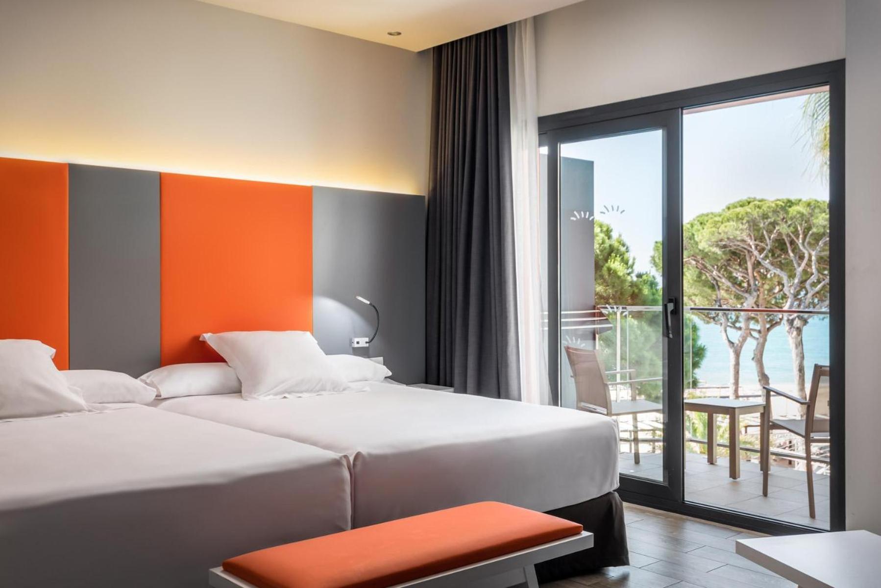 Junior Suite mit Pool- und Meerblick