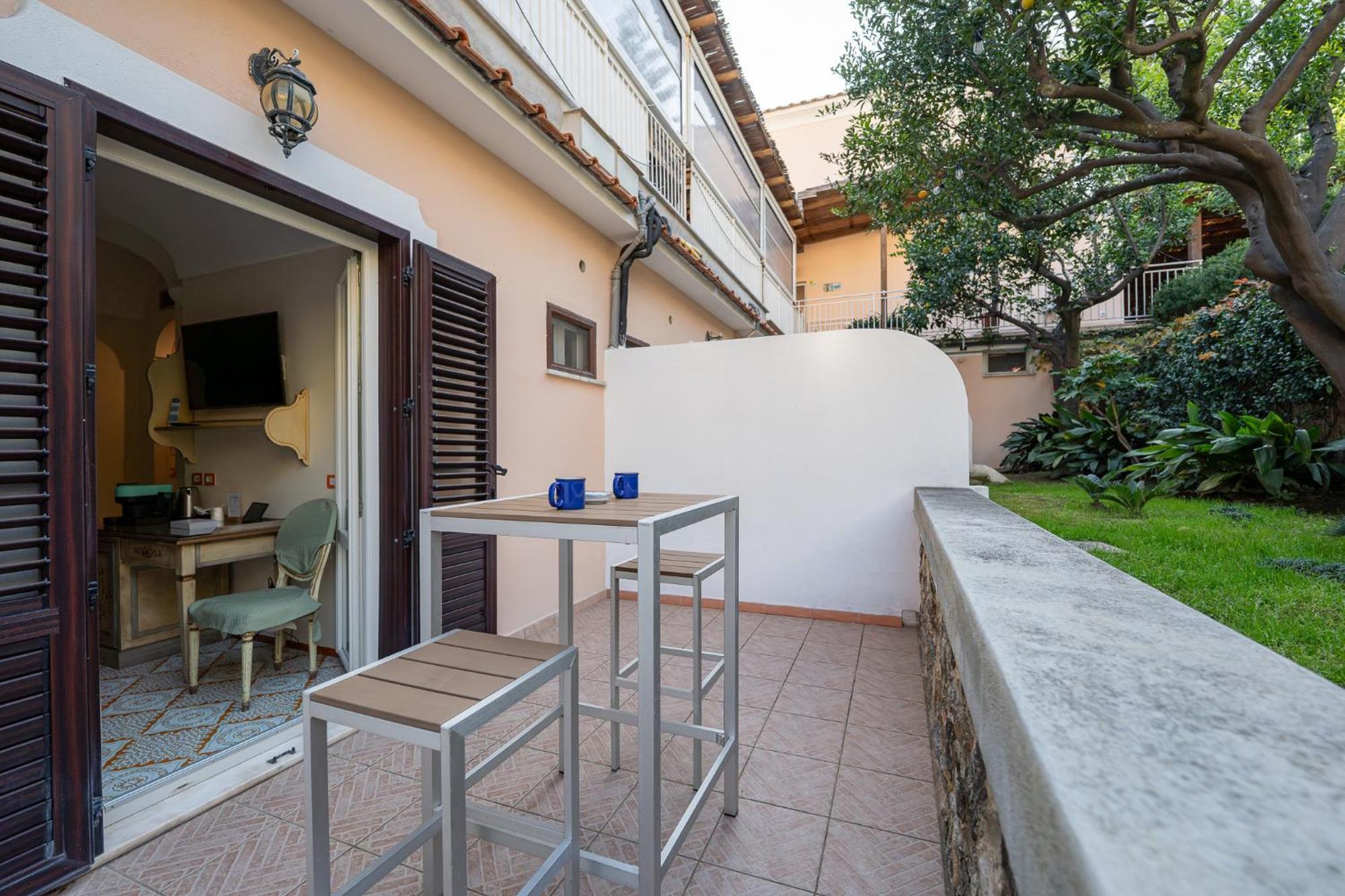 Double Room Garden View