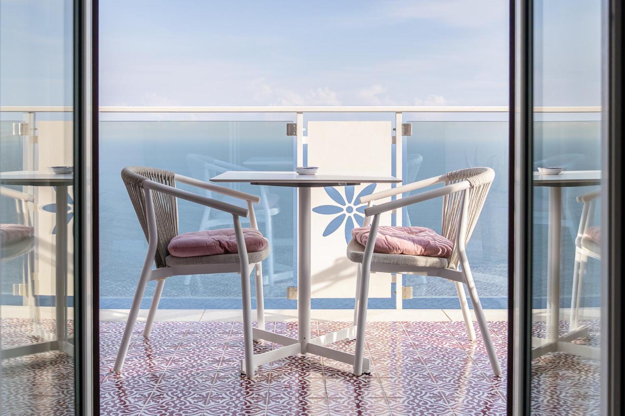 Deluxe Double Room Sea View