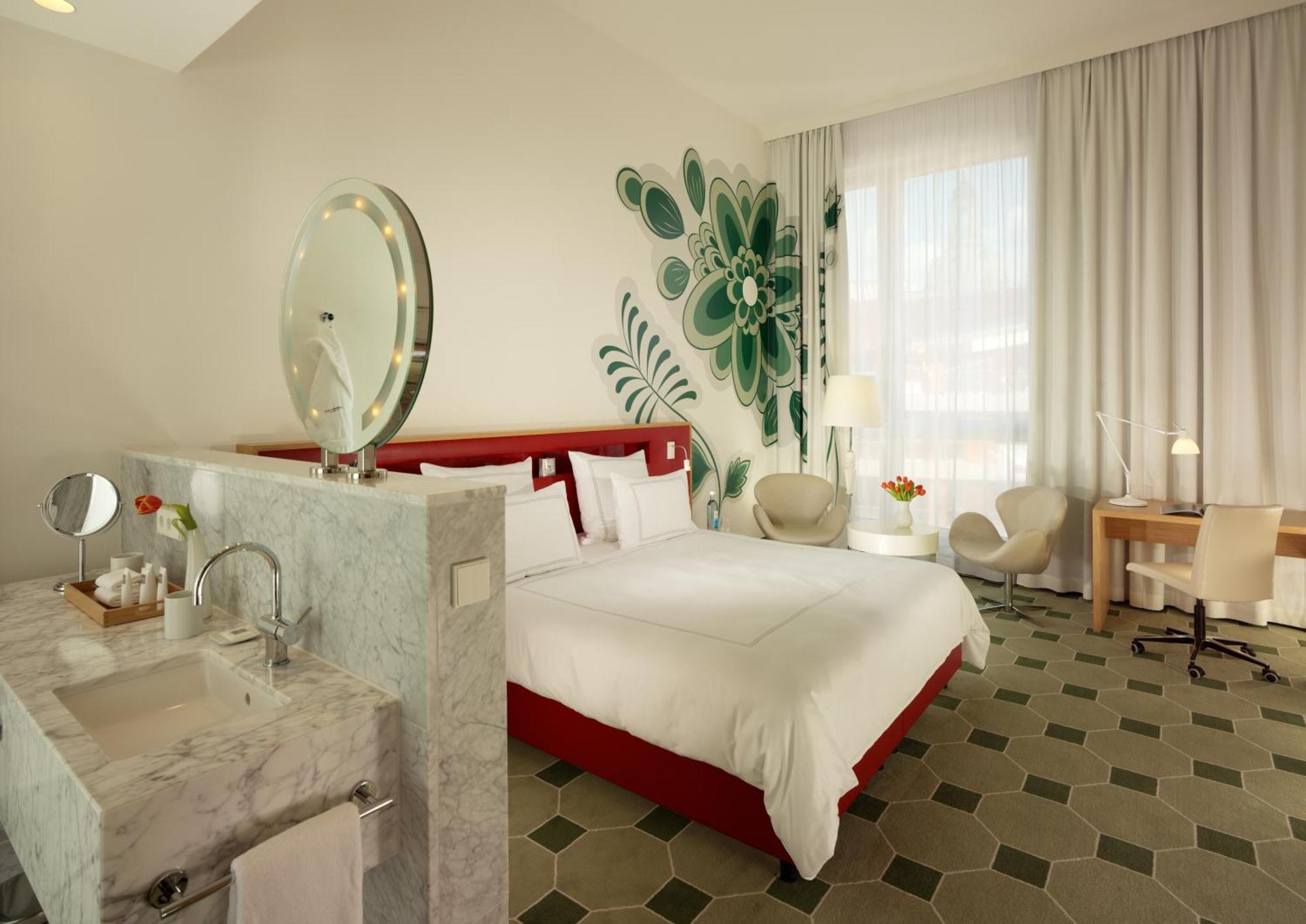 Superior Room,1212118531:JPEG