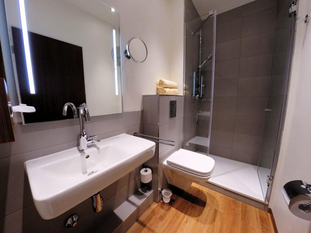 Standard Double Room,206507194:JPEG