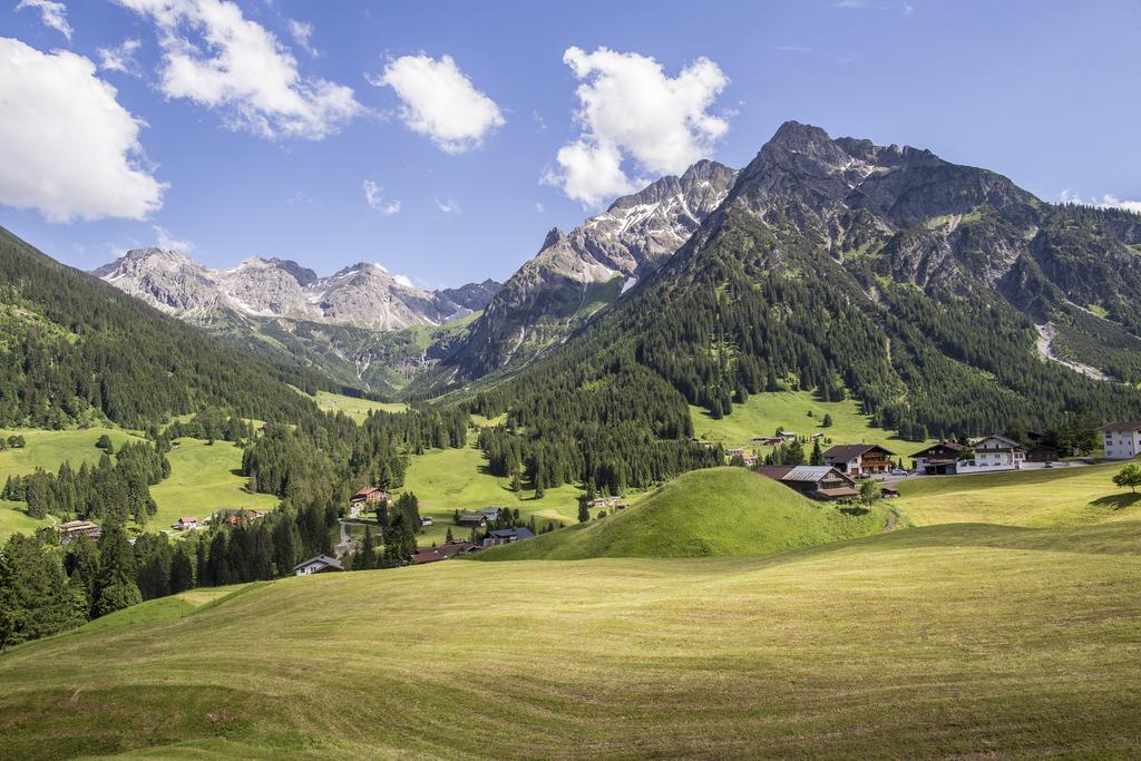 Doppelzimmer mit Balkon