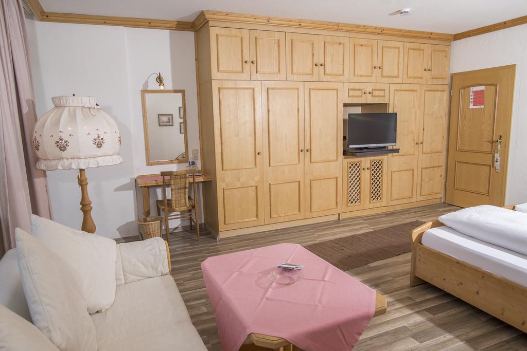 Doppelzimmer mit Terrasse
