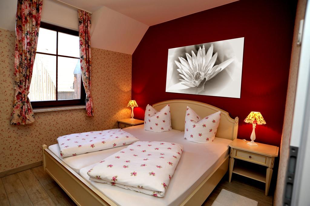 Family Suite with Balcony,323870227:JPEG