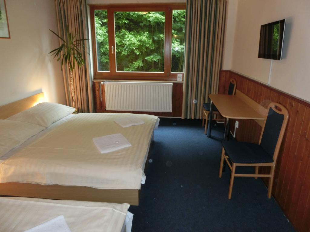 Dreibettzimmer