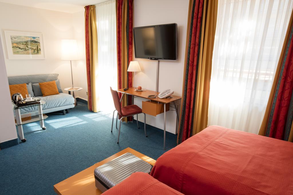 Comfort Double Room,379815808:JPEG