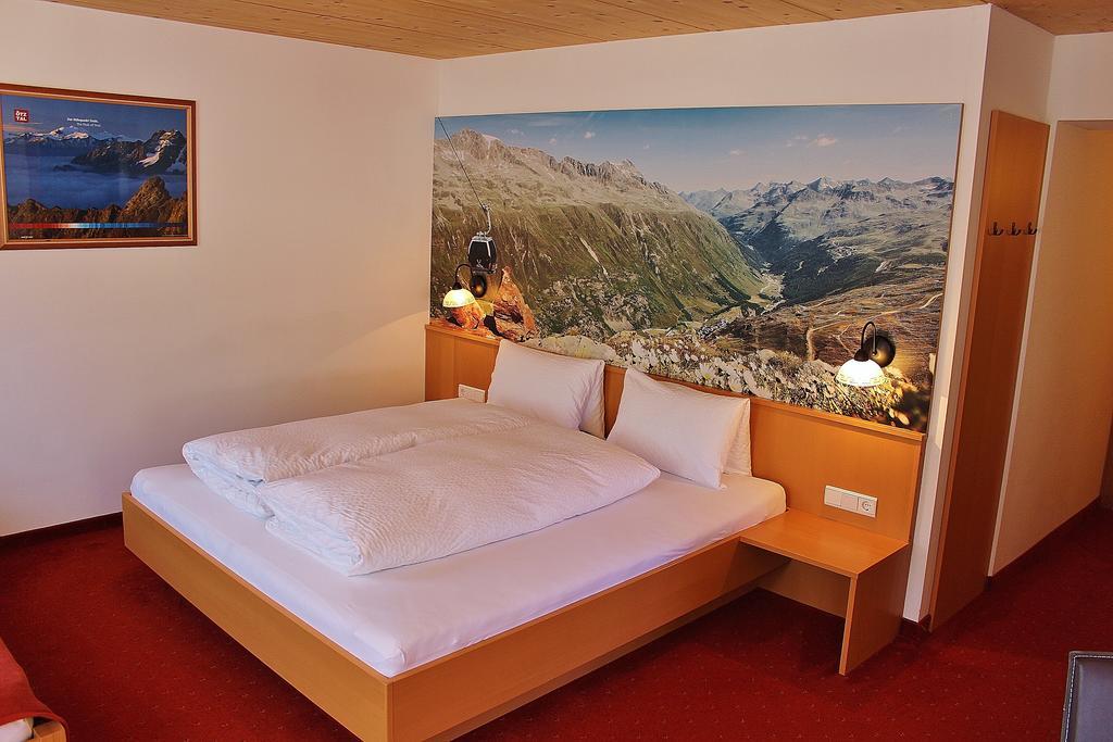 Large Double Room with Balcony,448334739:JPEG