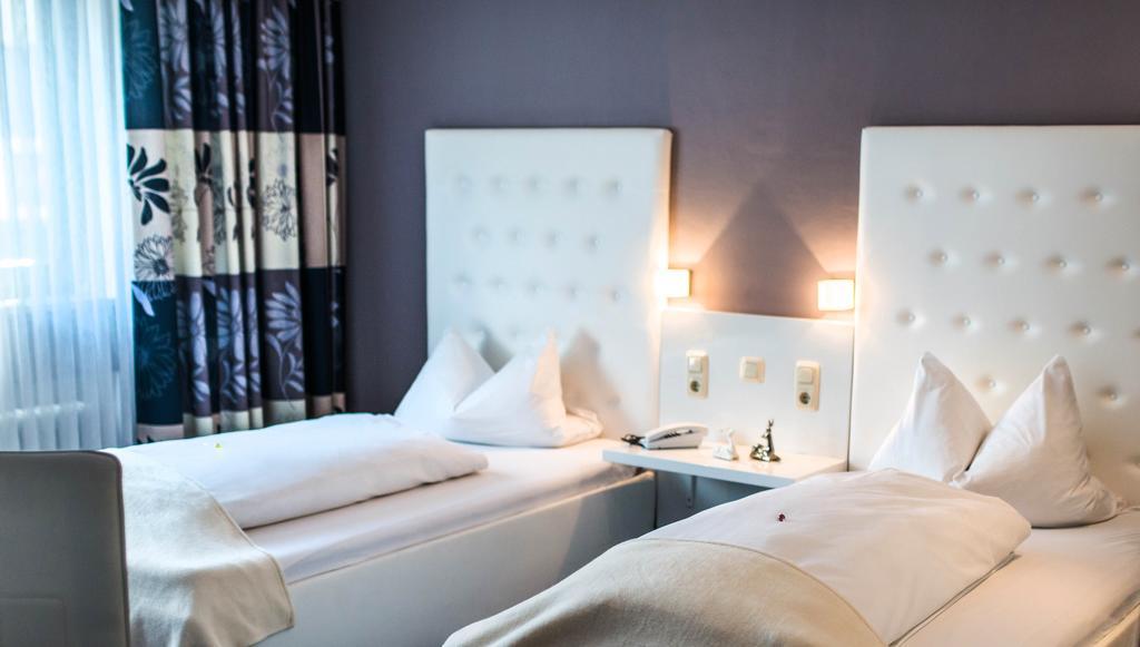 Double or Twin Room,414690024:JPEG