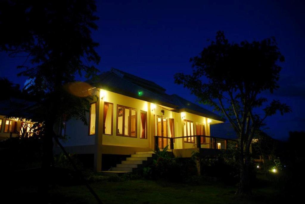 Family Suite (4 Adults),67569260:JPEG