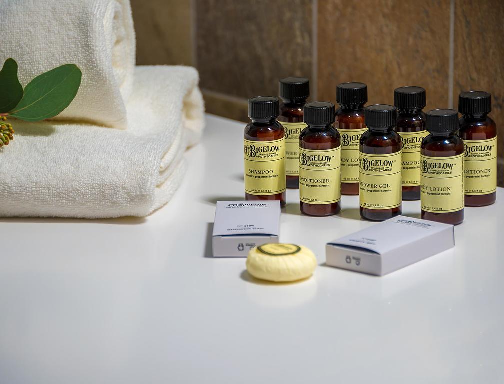 Business Room,435738585:JPEG