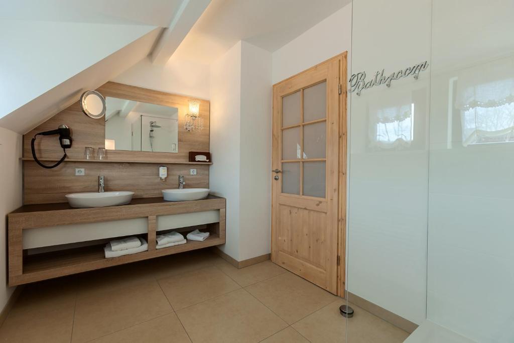 Maisonette Studio,50694985:JPEG