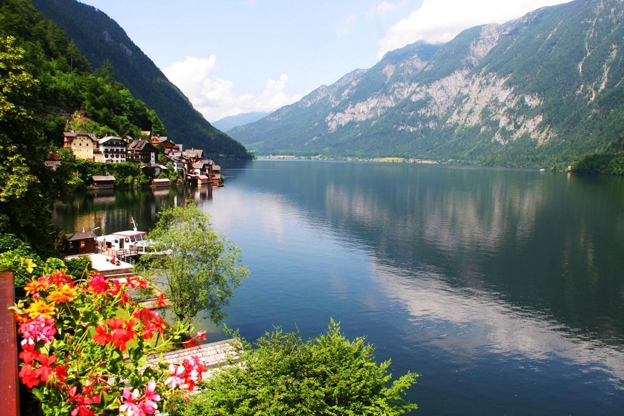 Double Room Balcony Facing the Lake,379227763:JPEG