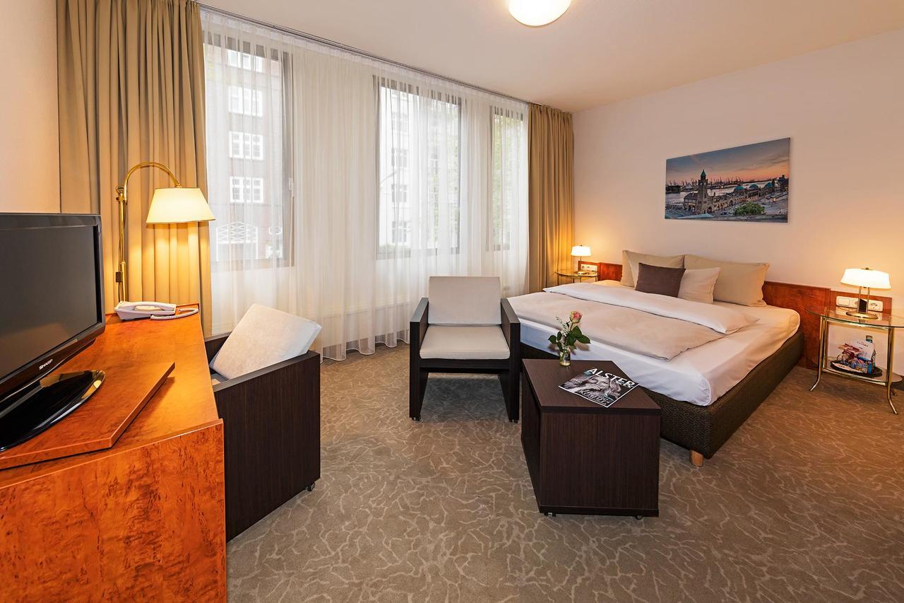 Standard Single Room,645114954:JPEG