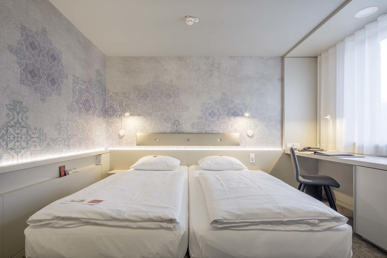 Business Double Room,661961352:JPEG