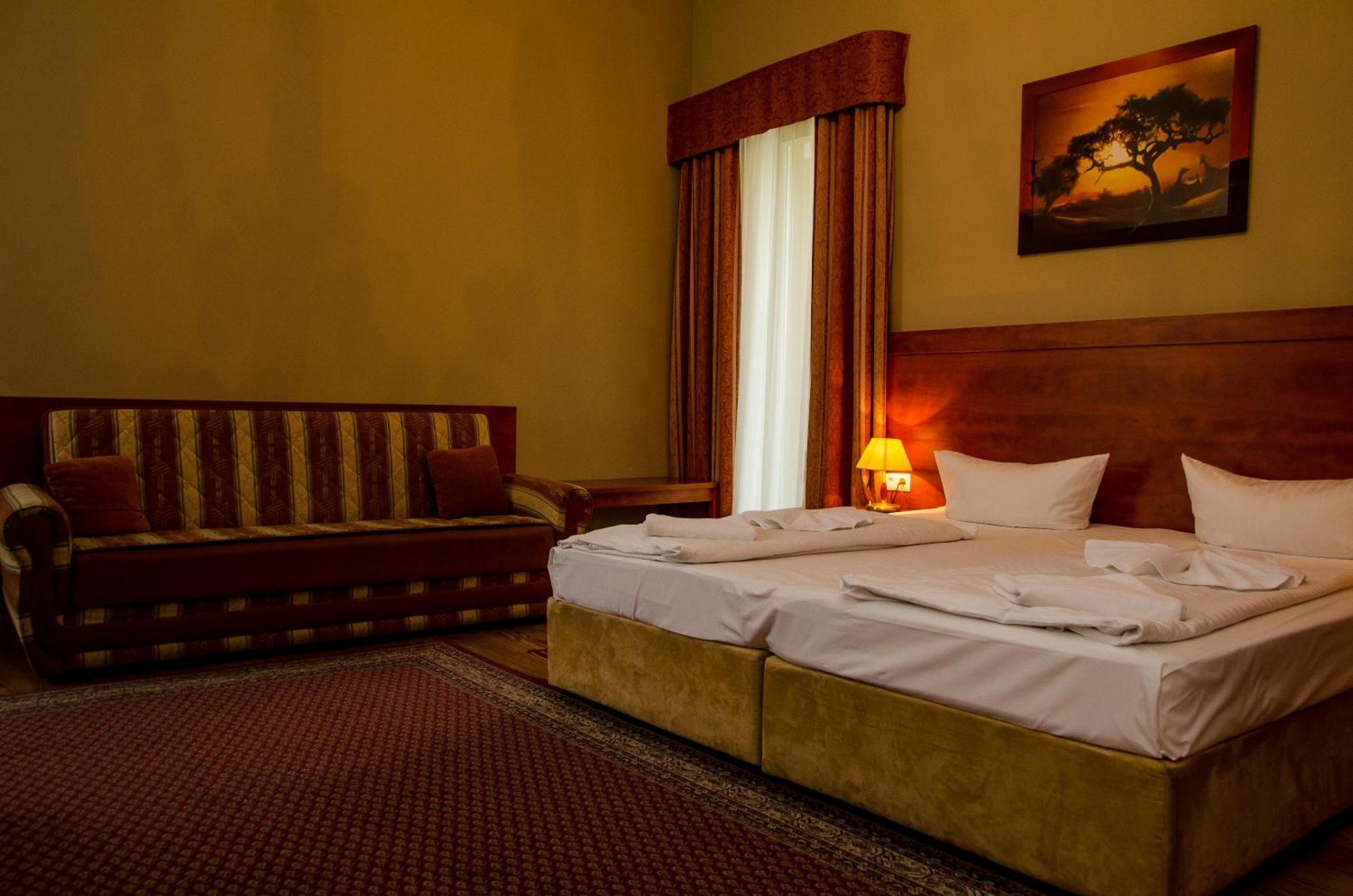 Triple Room,1498519768:JPEG