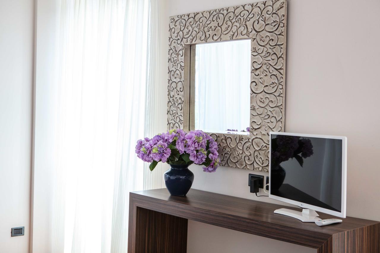 Double or Twin Room Partial Lake View
