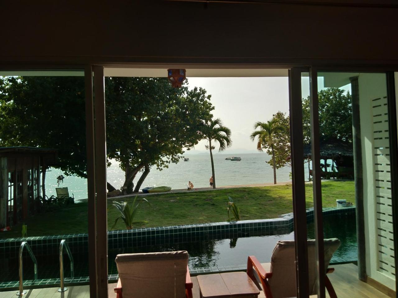 Poolvilla am Strand