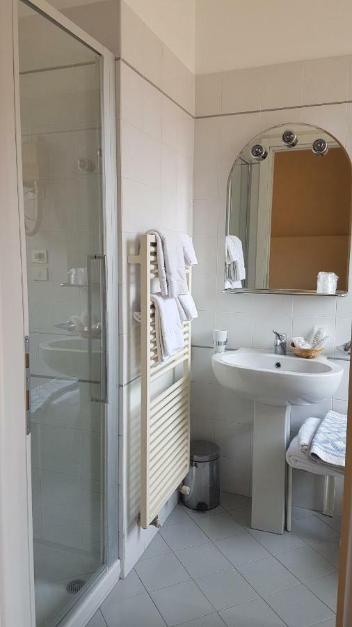 Standard Double Room,799443105:JPEG