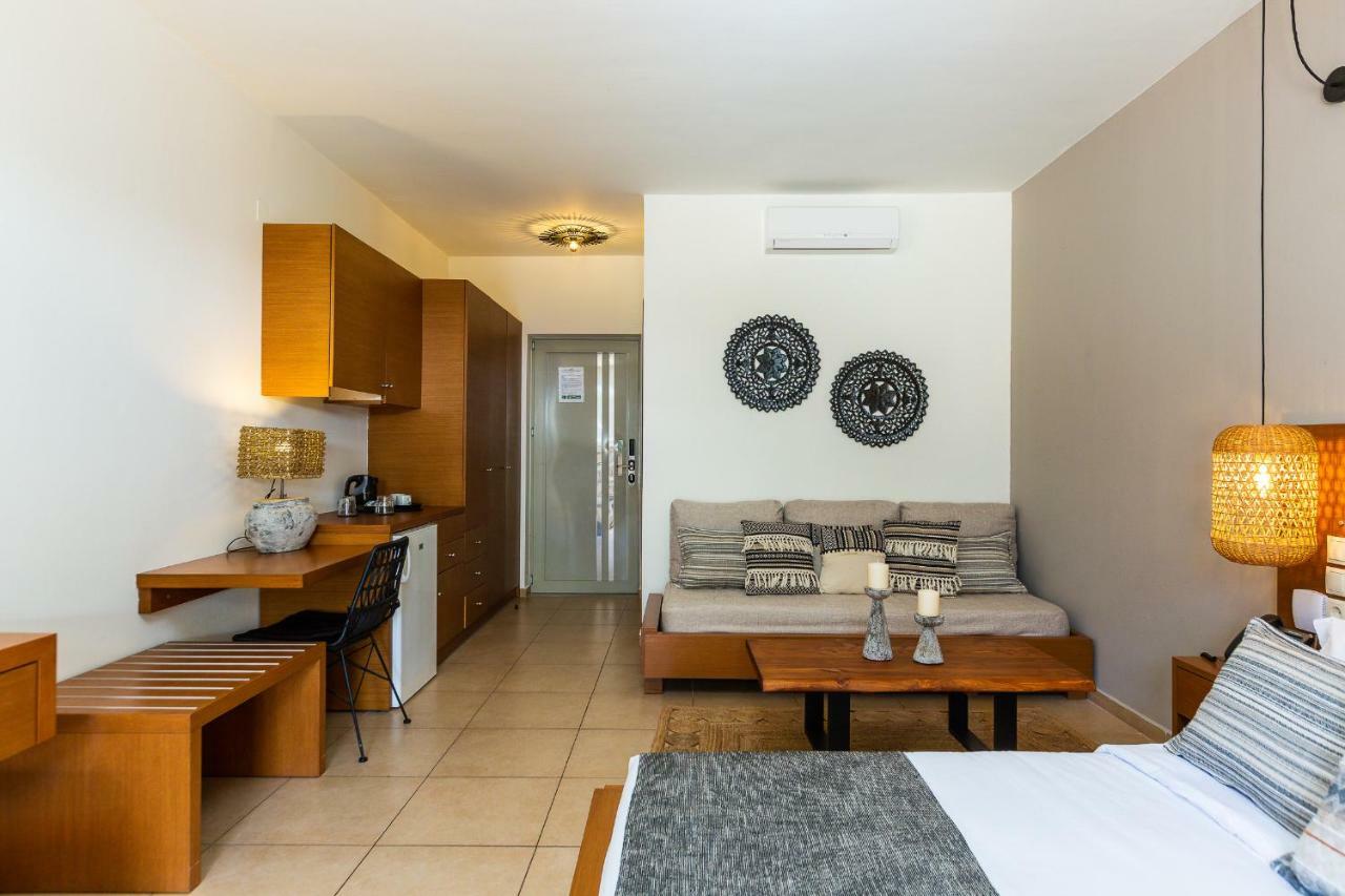 Standard Zimmer mit Pool- oder Bergblick
