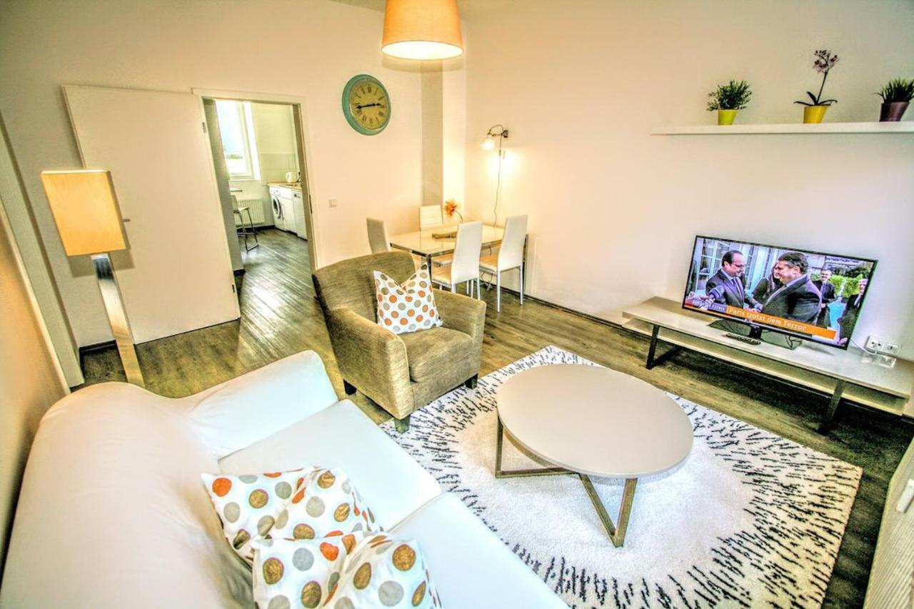 One-Bedroom Apartment,807826815:JPEG