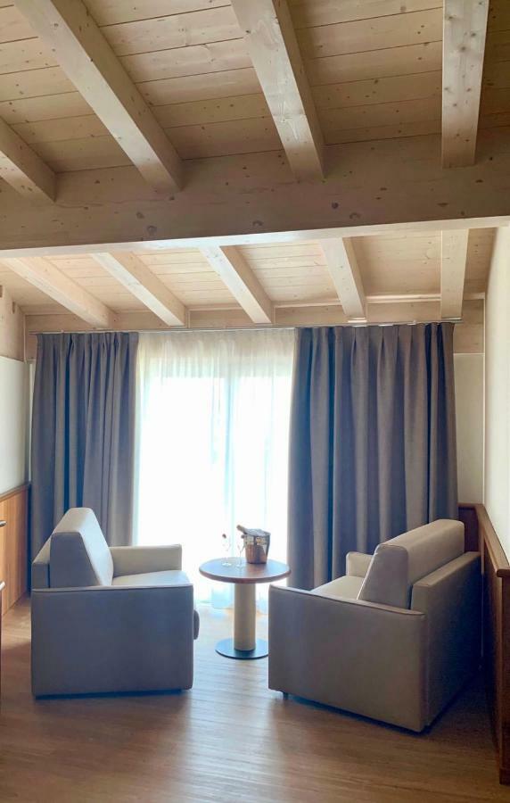 Superior Double Room,812299688:JPEG