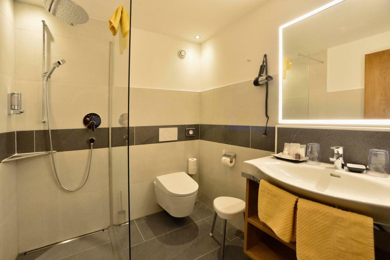 Standard Double Room,813293076:JPEG