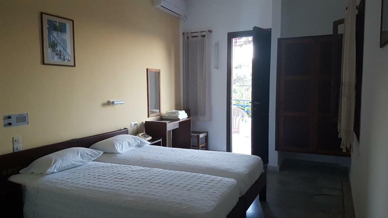 Twin Room,834492359:JPEG