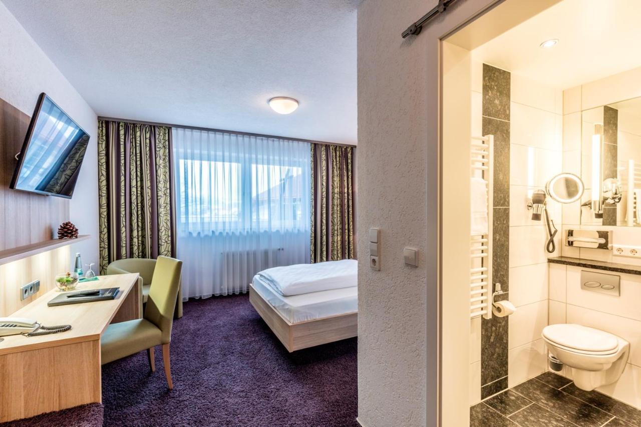 Single Room,960289516:JPEG