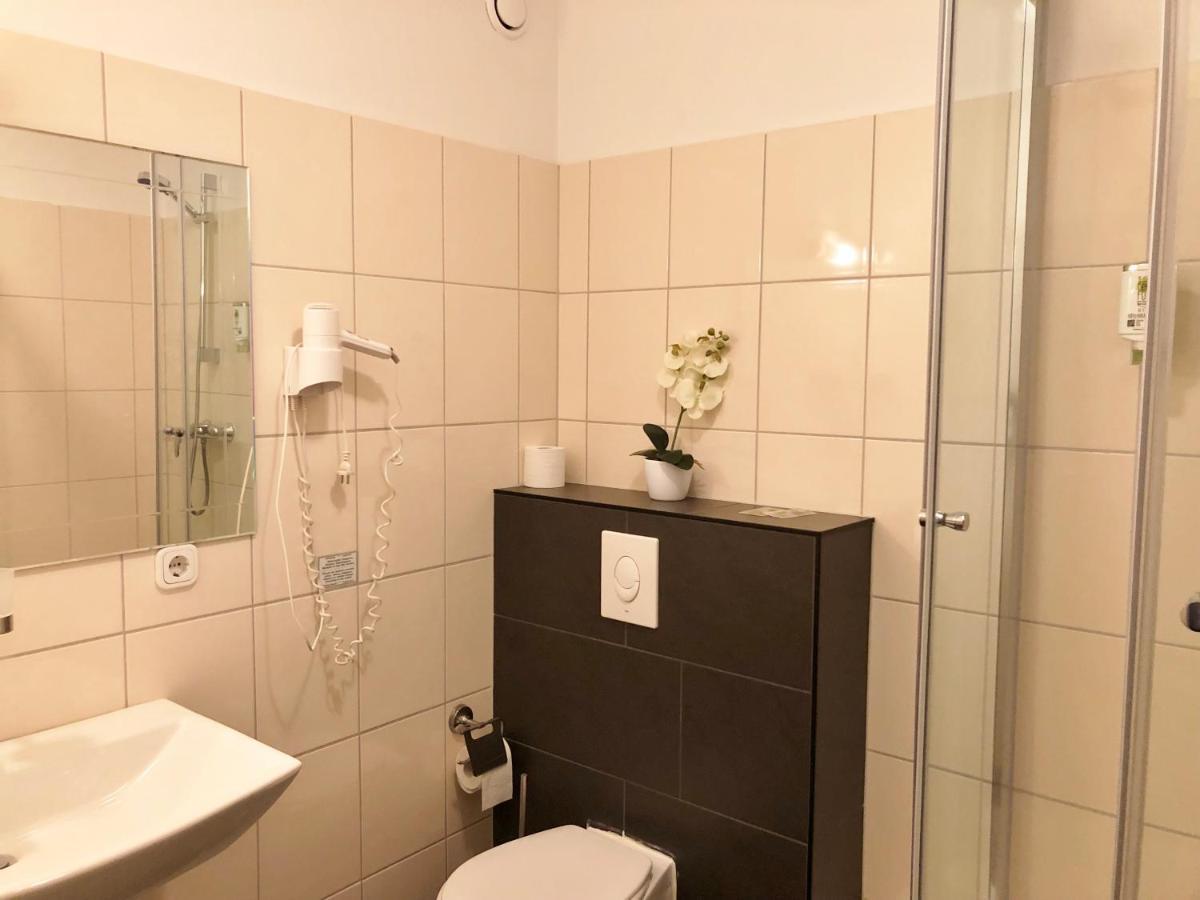 Two-Bedroom Apartment,997107081:JPEG