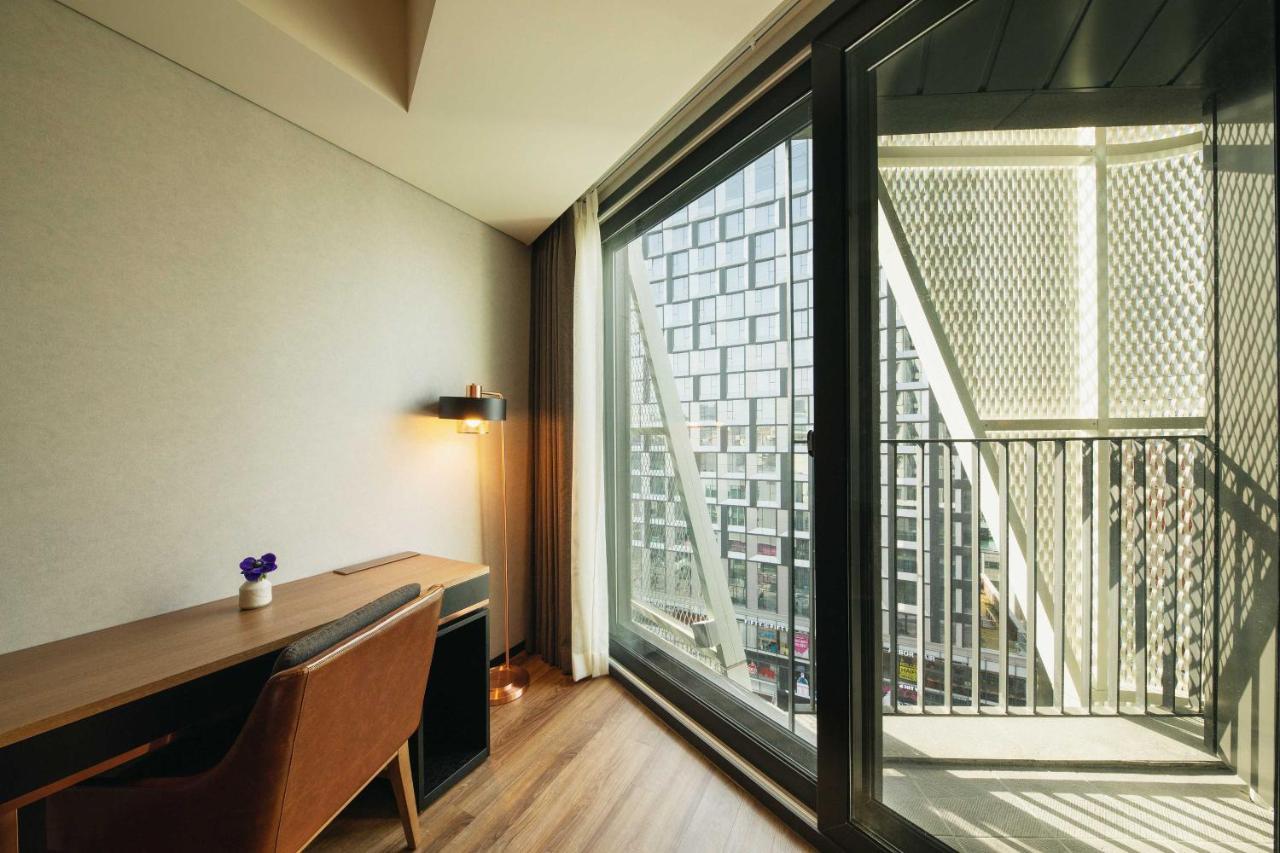 Superior Deluxe Zimmer mit Kingsize-Bett und Balkon
