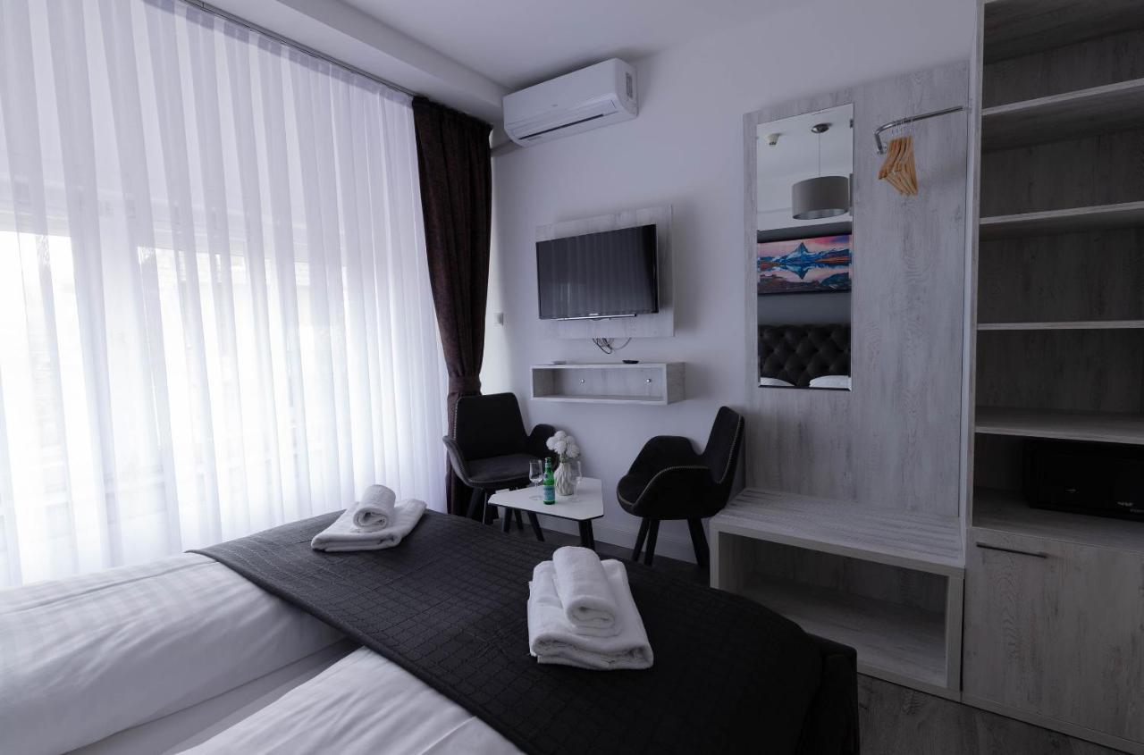 Standard Double Room,998592783:JPEG
