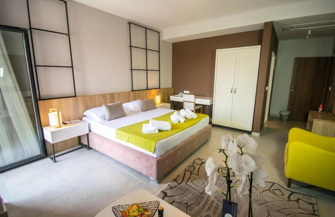 Hotel Hills Ulcinj-1