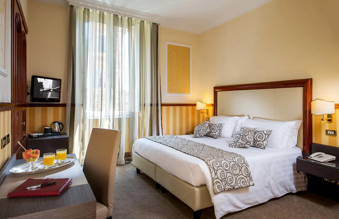Hotel Savoy-1