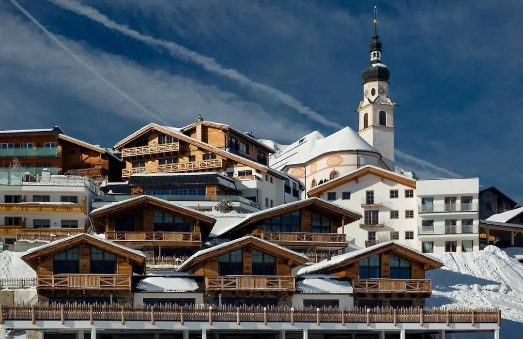 Pur Suites & Chalets-1